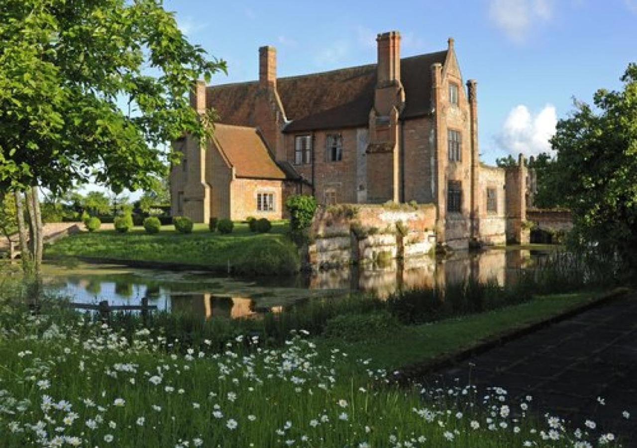Crows Hall Debenham Bagian luar foto