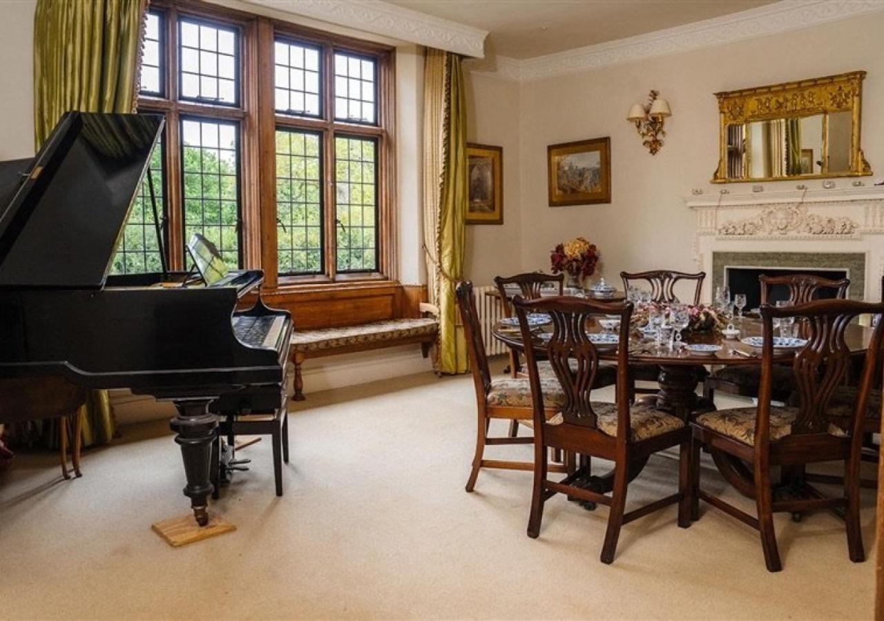 Crows Hall Debenham Bagian luar foto